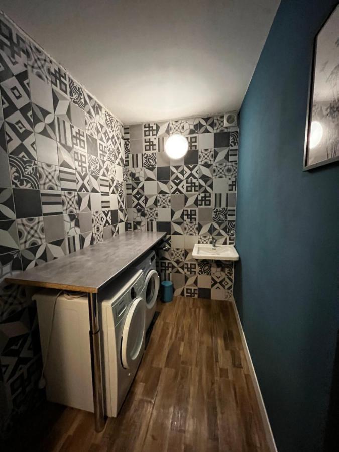 Charmant Studio Proche Centre Ville Et Gare Lourdes Exterior photo
